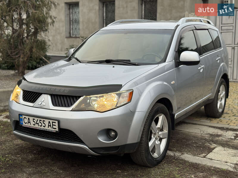 Внедорожник / Кроссовер Mitsubishi Outlander XL 2008 в Харькове фото Внедорожник / Кроссовер Mitsubishi Outlander XL 2008 в Харькове