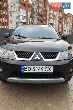 Внедорожник / Кроссовер Mitsubishi Outlander XL 2007 в Тернополе