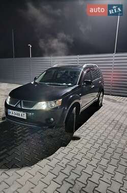 Внедорожник / Кроссовер Mitsubishi Outlander XL 2008 в Киеве