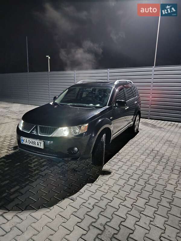 Mitsubishi Outlander XL 2008