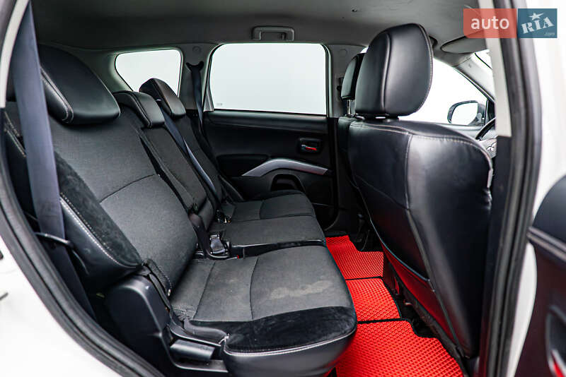 Внедорожник / Кроссовер Mitsubishi Outlander XL 2010 в Киеве фото 20 Внедорожник / Кроссовер Mitsubishi Outlander XL 2010 в Киеве