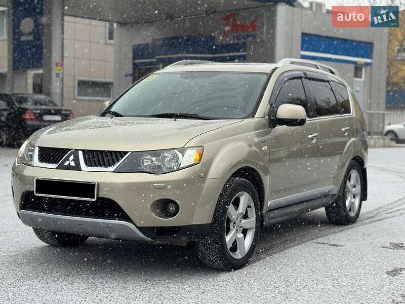 Позашляховик / Кросовер Mitsubishi Outlander XL 2008 в Одесі фото 2 Позашляховик / Кросовер Mitsubishi Outlander XL 2008 в Одесі