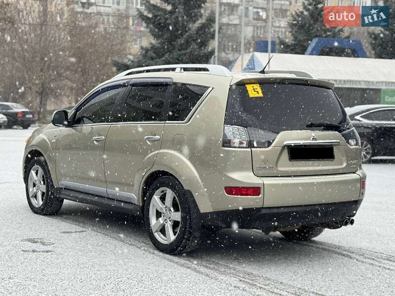 Позашляховик / Кросовер Mitsubishi Outlander XL 2008 в Одесі фото 5 Позашляховик / Кросовер Mitsubishi Outlander XL 2008 в Одесі