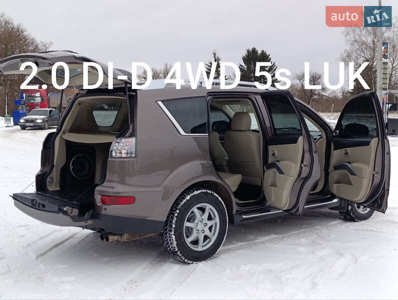 Mitsubishi Outlander XL 2010