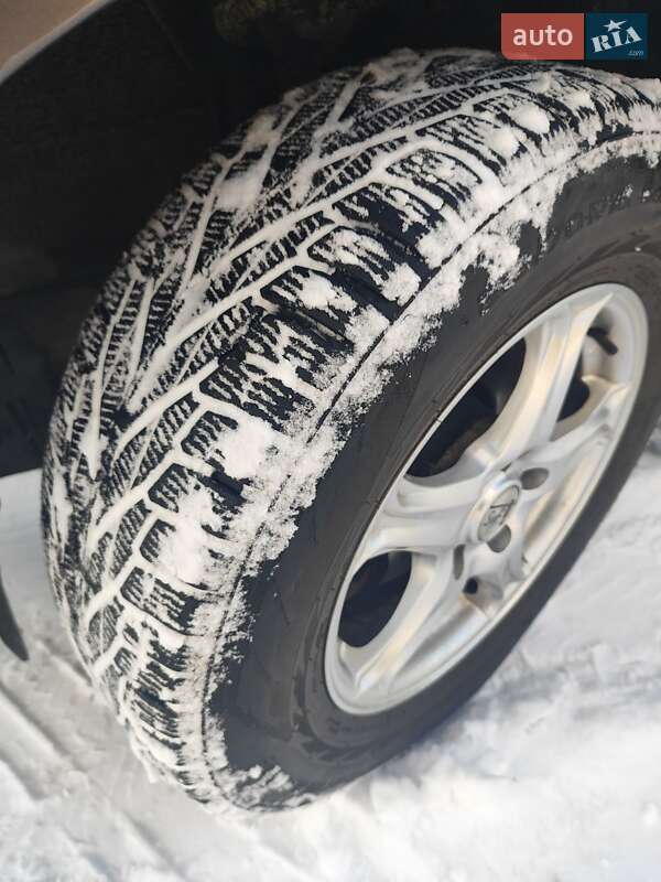 Внедорожник / Кроссовер Mitsubishi Outlander XL 2010 в Львове