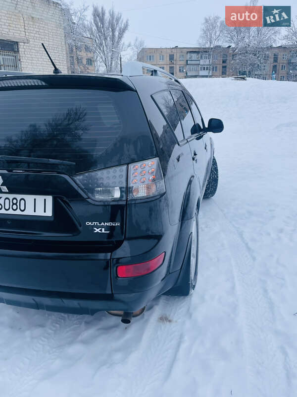 Внедорожник / Кроссовер Mitsubishi Outlander XL 2008 в Лозовой