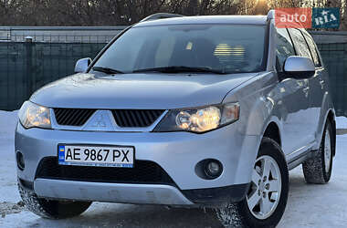 Позашляховик / Кросовер Mitsubishi Outlander XL 2008 в Дніпрі