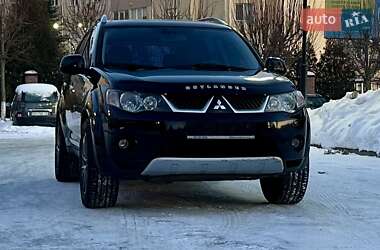 Позашляховик / Кросовер Mitsubishi Outlander XL 2008 в Києві