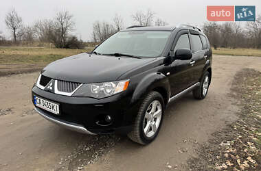 Позашляховик / Кросовер Mitsubishi Outlander XL 2008 в Умані