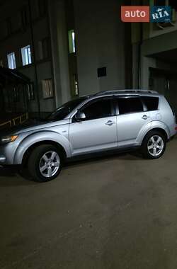 Внедорожник / Кроссовер Mitsubishi Outlander XL 2007 в Вижнице
