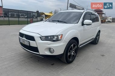 Позашляховик / Кросовер Mitsubishi Outlander XL 2010 в Тернополі