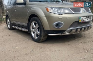 Внедорожник / Кроссовер Mitsubishi Outlander XL 2007 в Николаеве