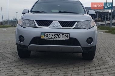 Внедорожник / Кроссовер Mitsubishi Outlander XL 2008 в Львове
