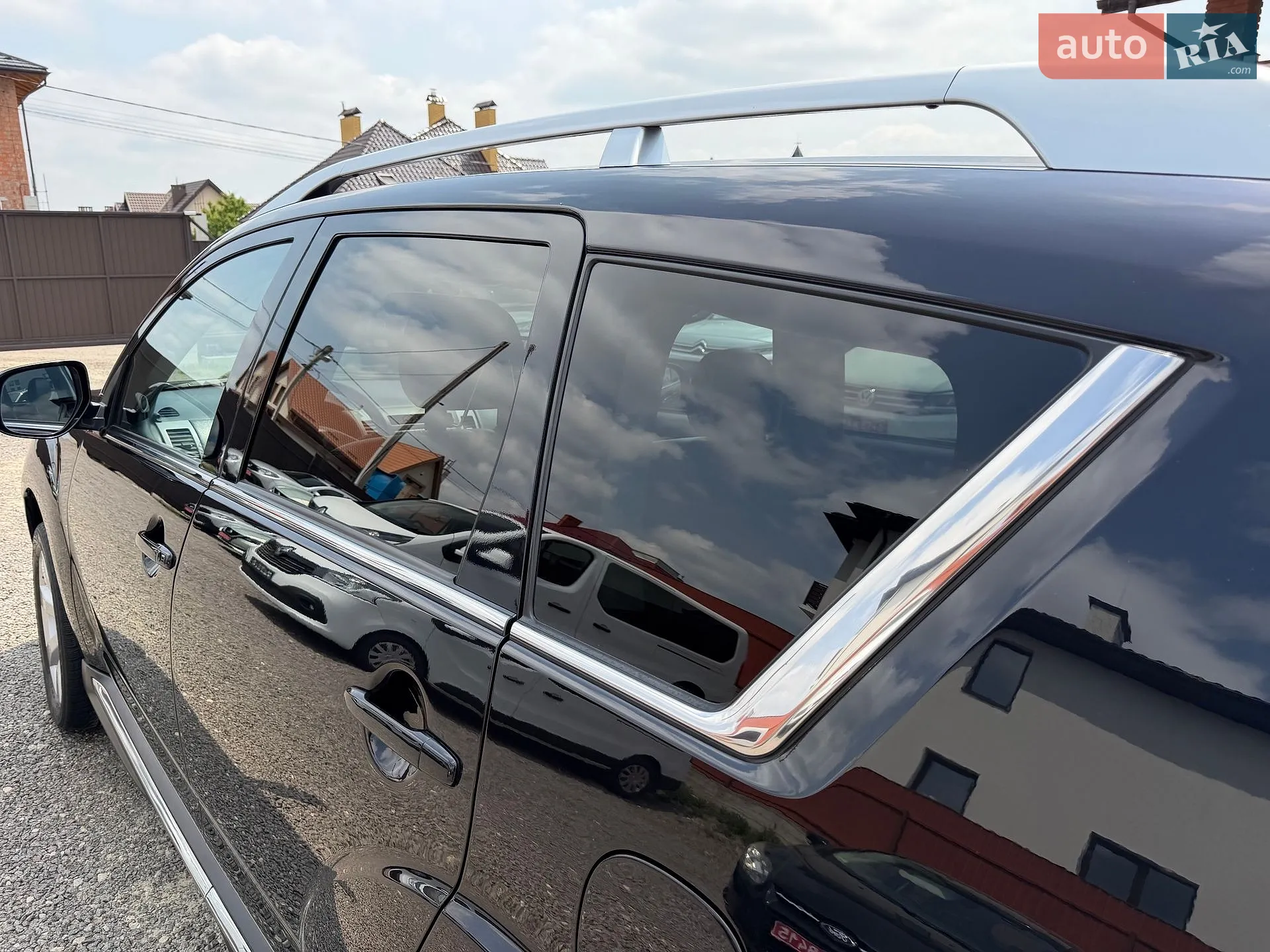 2011 Mitsubishi Outlander - мініатюра 45