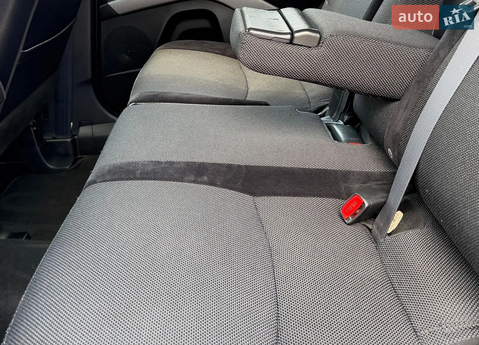2011 Mitsubishi Outlander - мініатюра 119