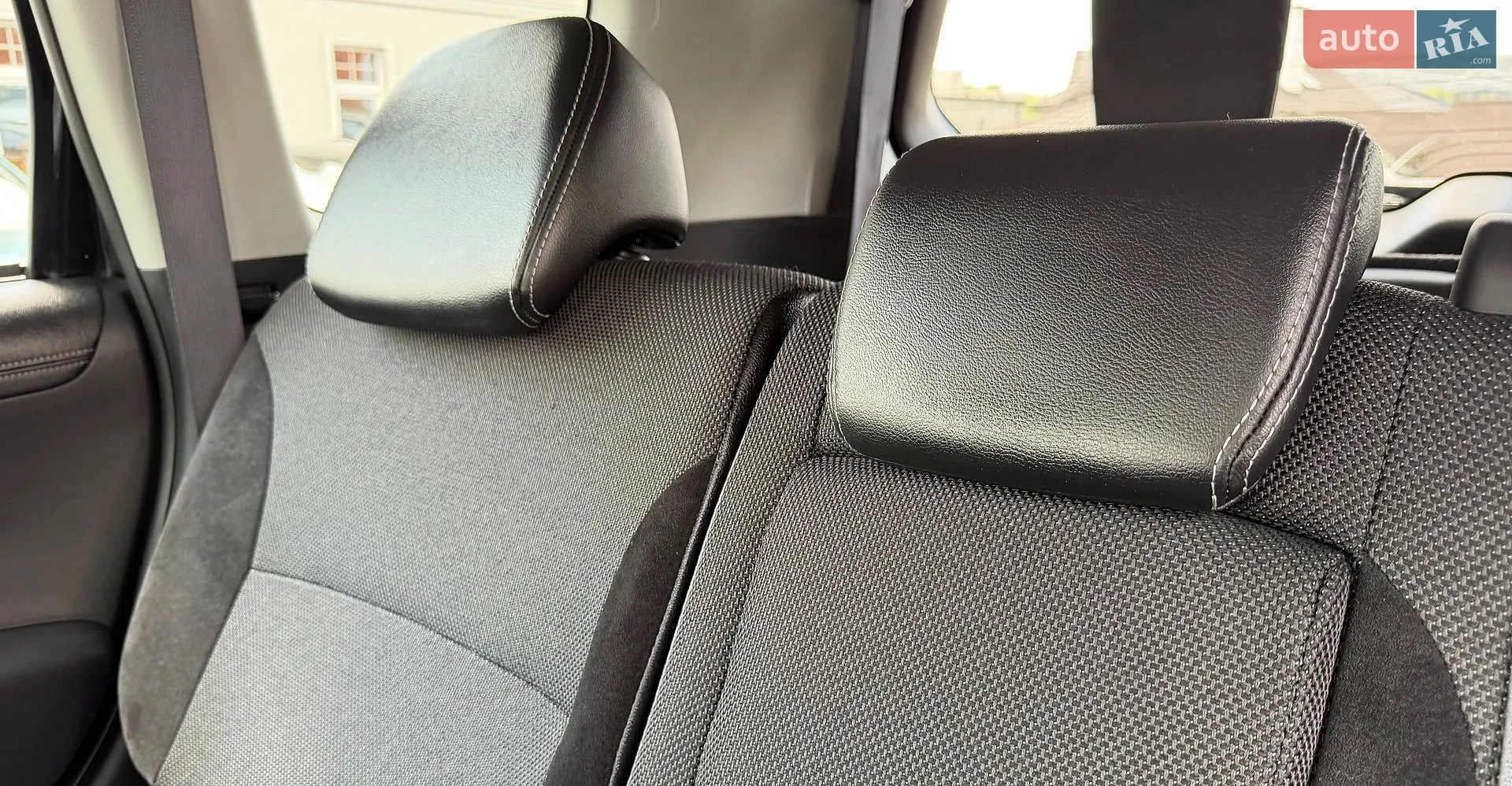 2011 Mitsubishi Outlander - мініатюра 121