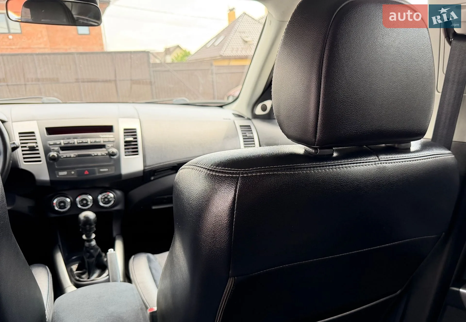 2011 Mitsubishi Outlander - мініатюра 123
