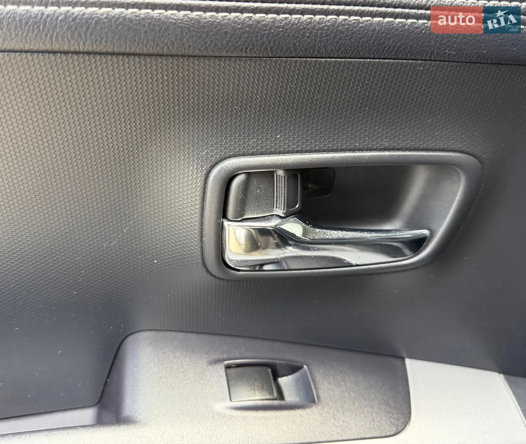 2011 Mitsubishi Outlander - мініатюра 130