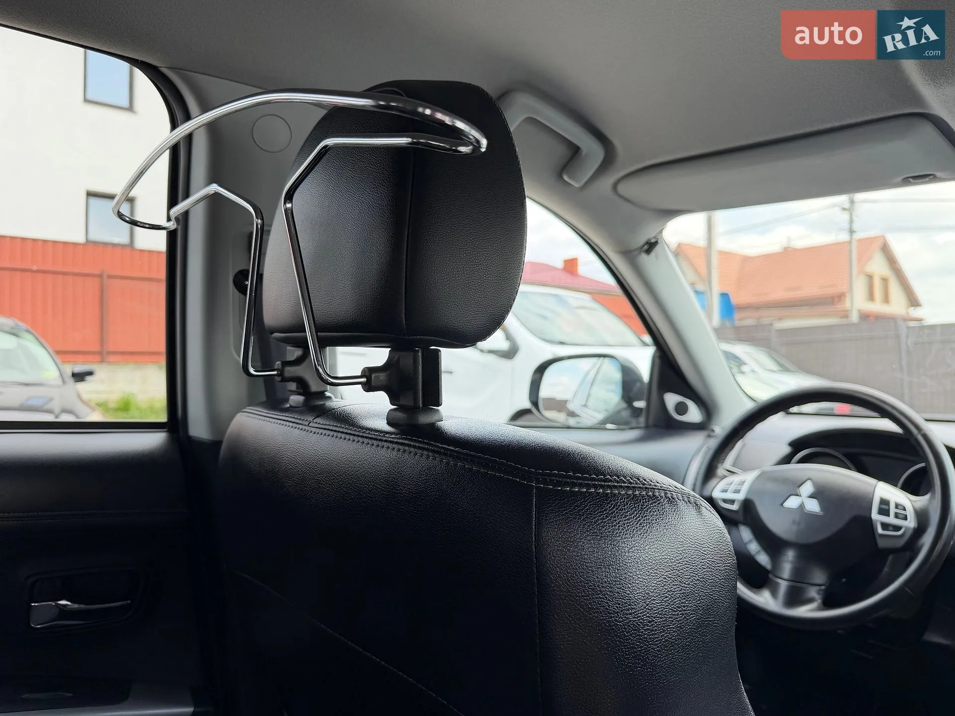 2011 Mitsubishi Outlander - мініатюра 143