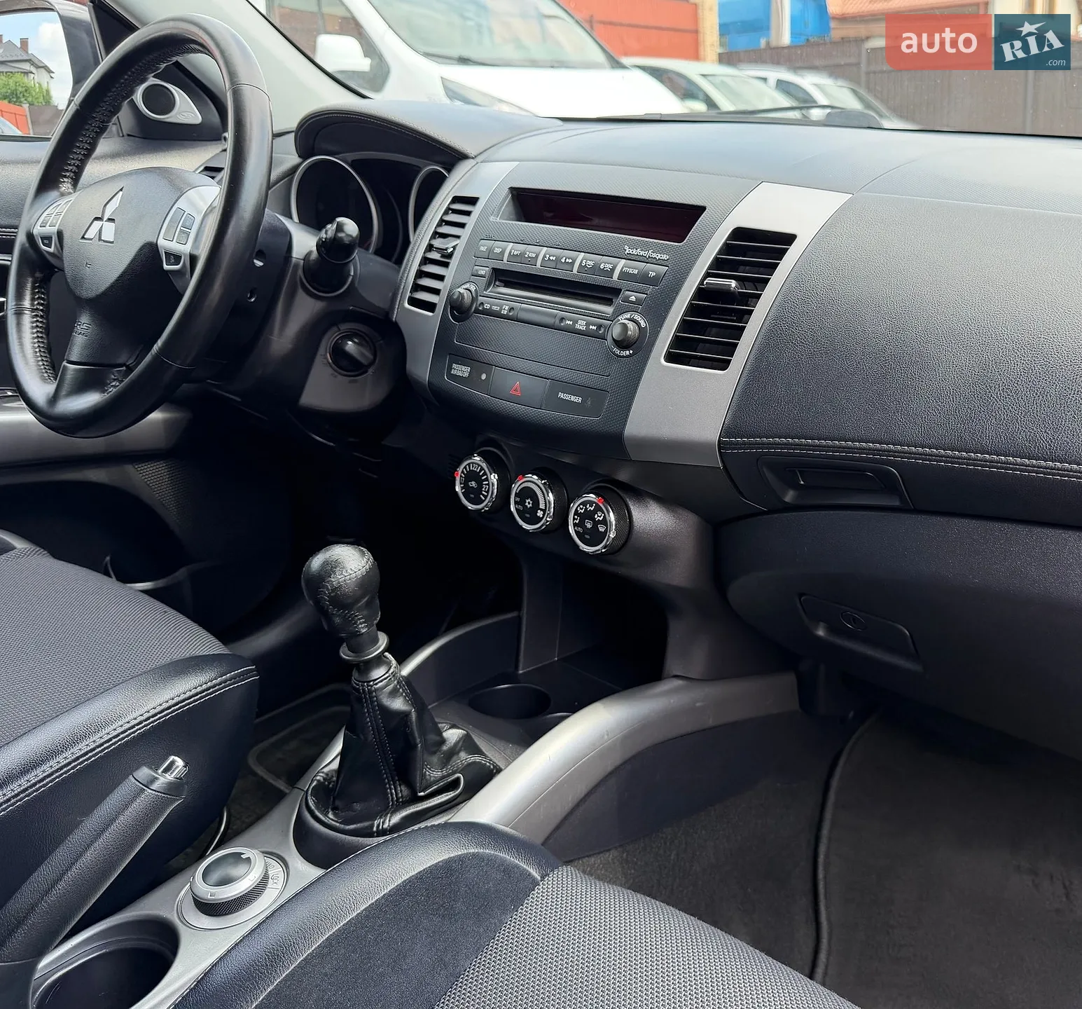 2011 Mitsubishi Outlander - мініатюра 153