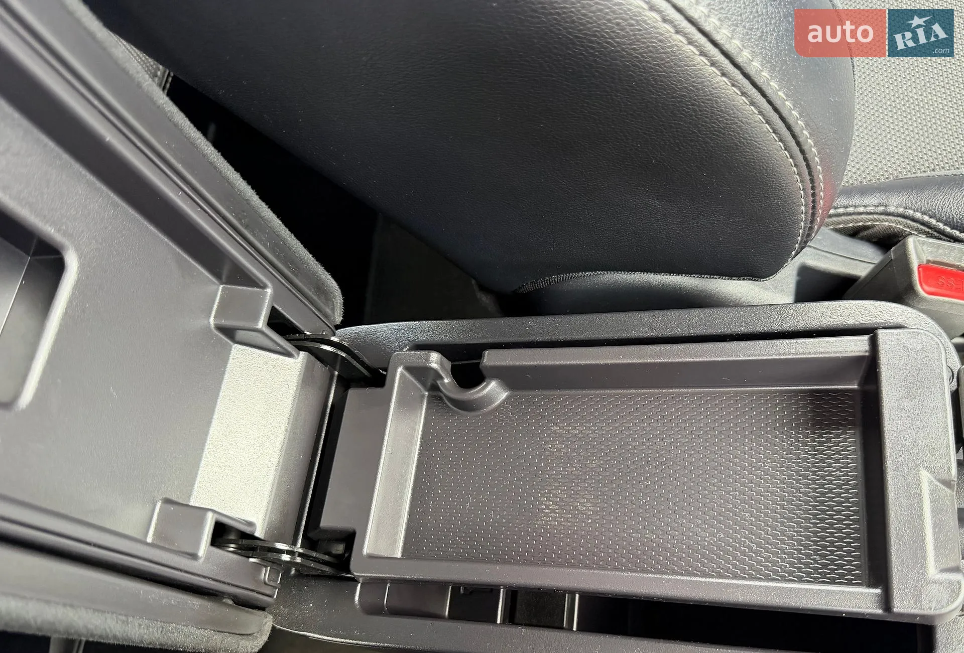 2011 Mitsubishi Outlander - мініатюра 151