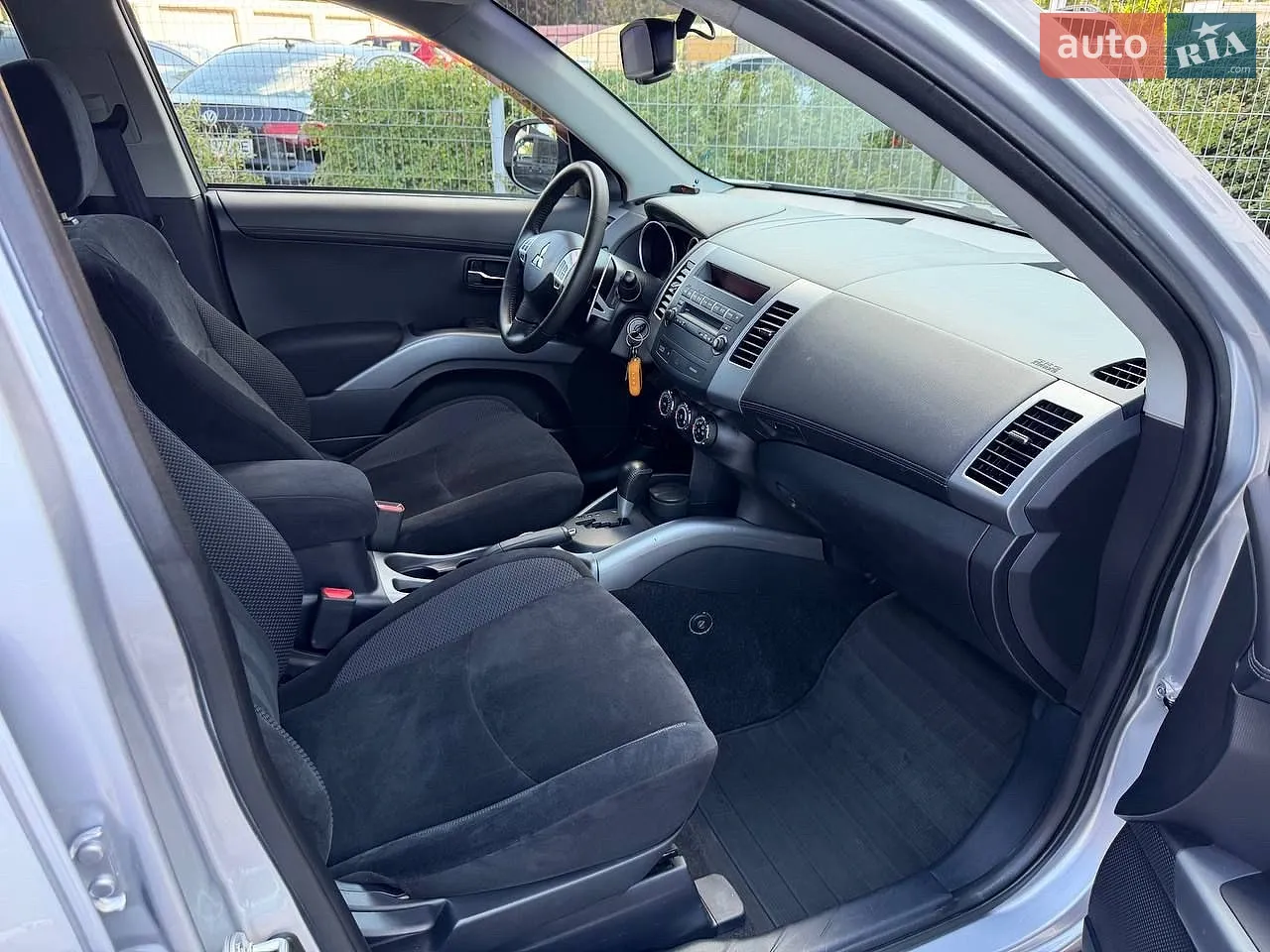 2011 Mitsubishi Outlander - мініатюра 54