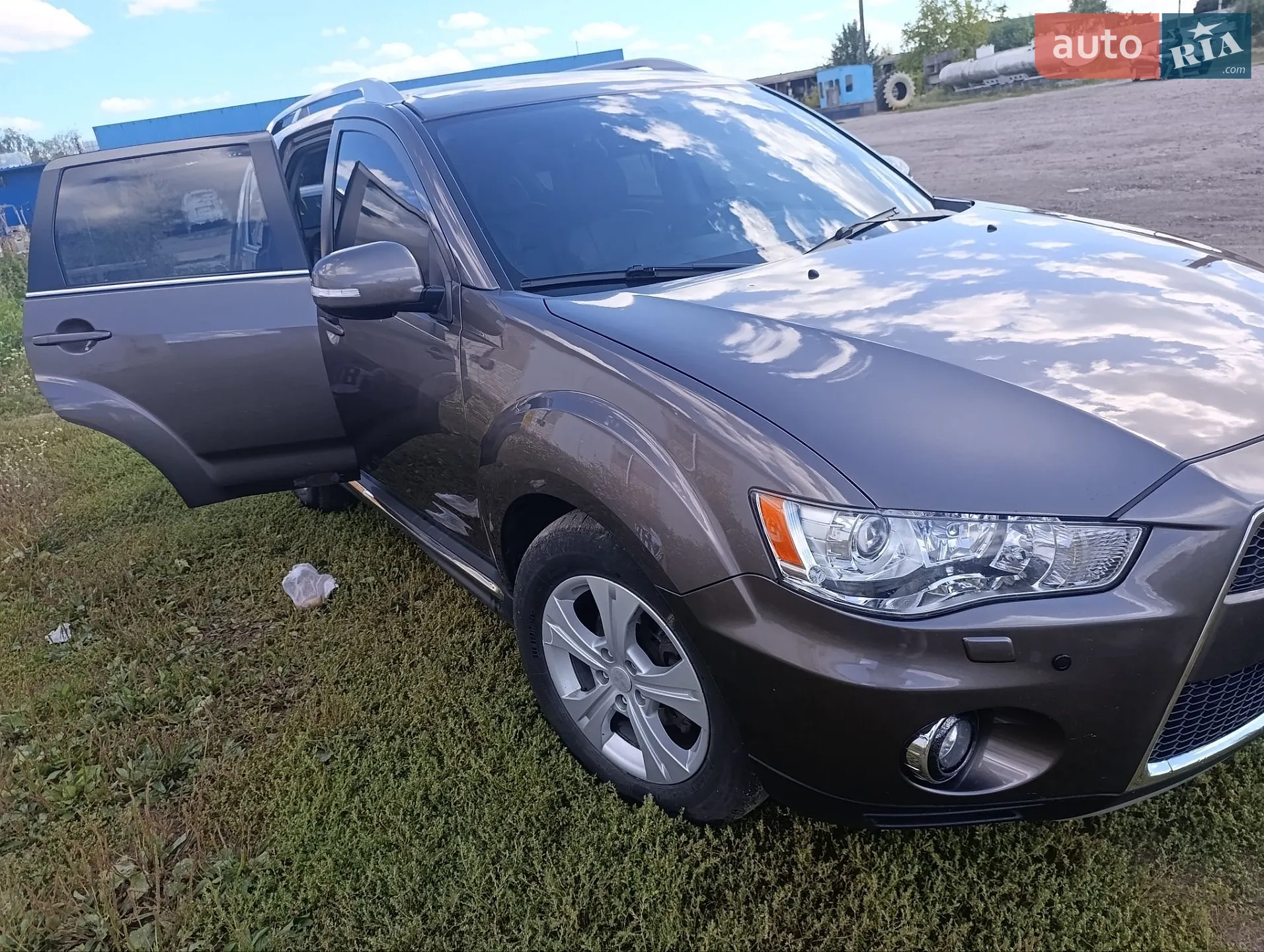2010 Mitsubishi Outlander - мініатюра 8
