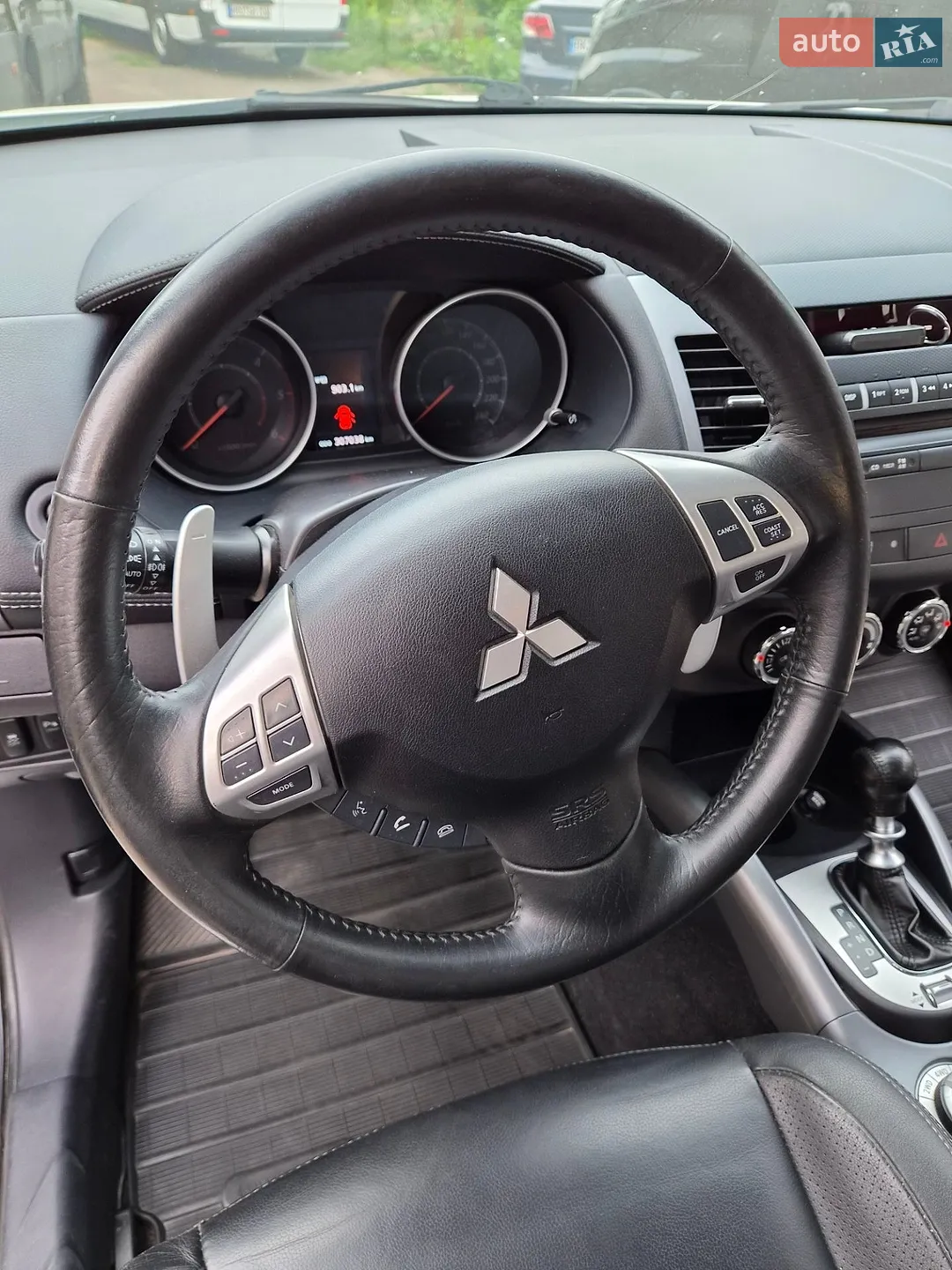 2011 Mitsubishi Outlander - мініатюра 36