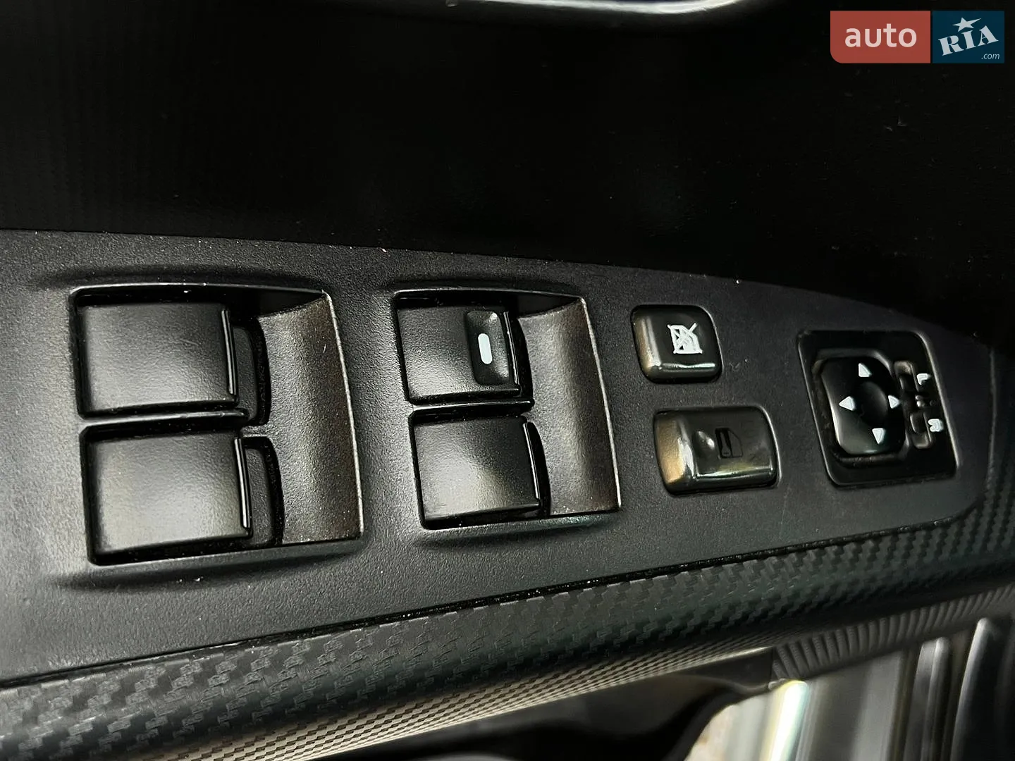 2010 Mitsubishi Outlander - мініатюра 11