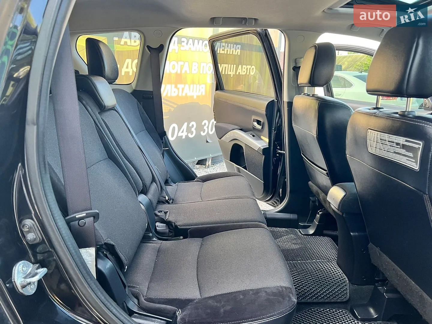 2010 Mitsubishi Outlander - мініатюра 17