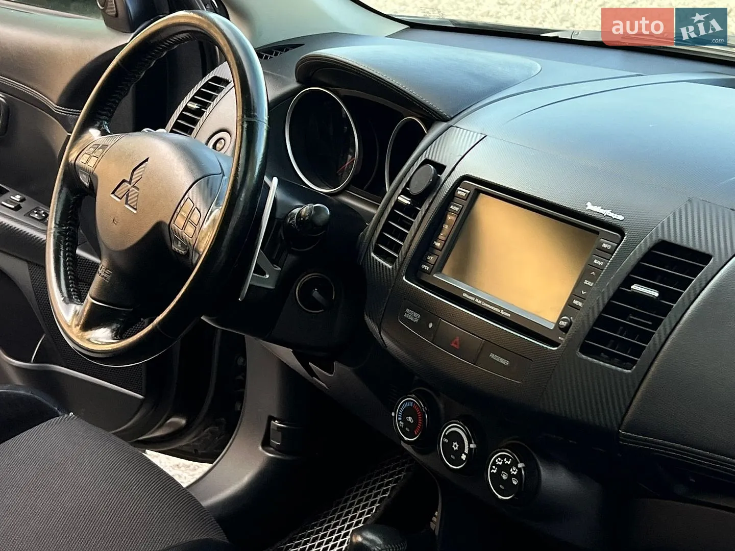 2010 Mitsubishi Outlander - мініатюра 20