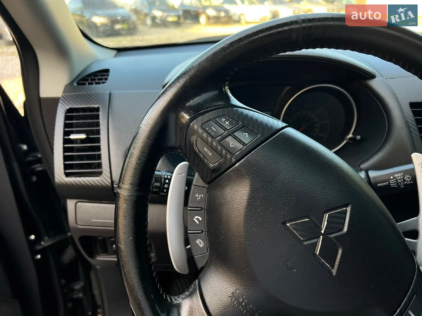 2010 Mitsubishi Outlander - мініатюра 24