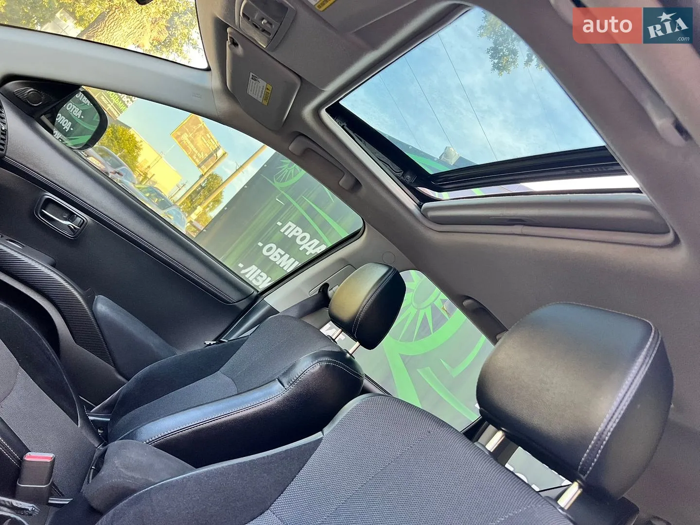 2010 Mitsubishi Outlander - мініатюра 28