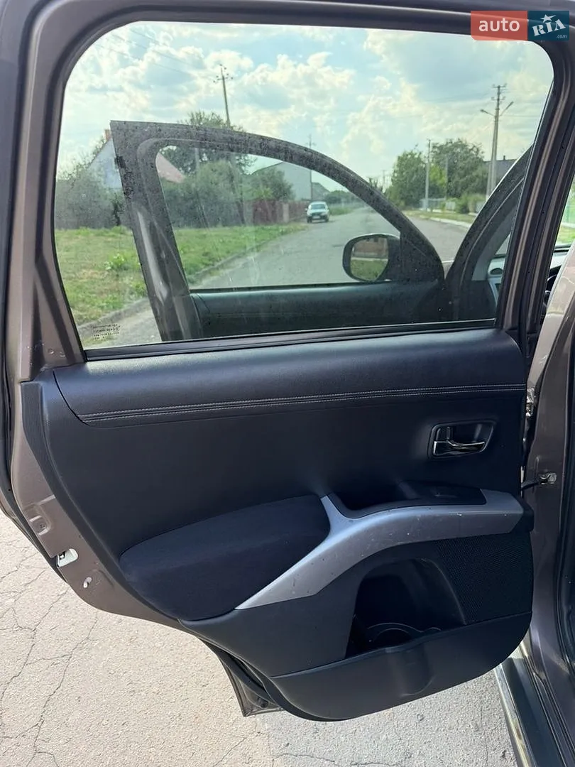 2011 Mitsubishi Outlander - мініатюра 35
