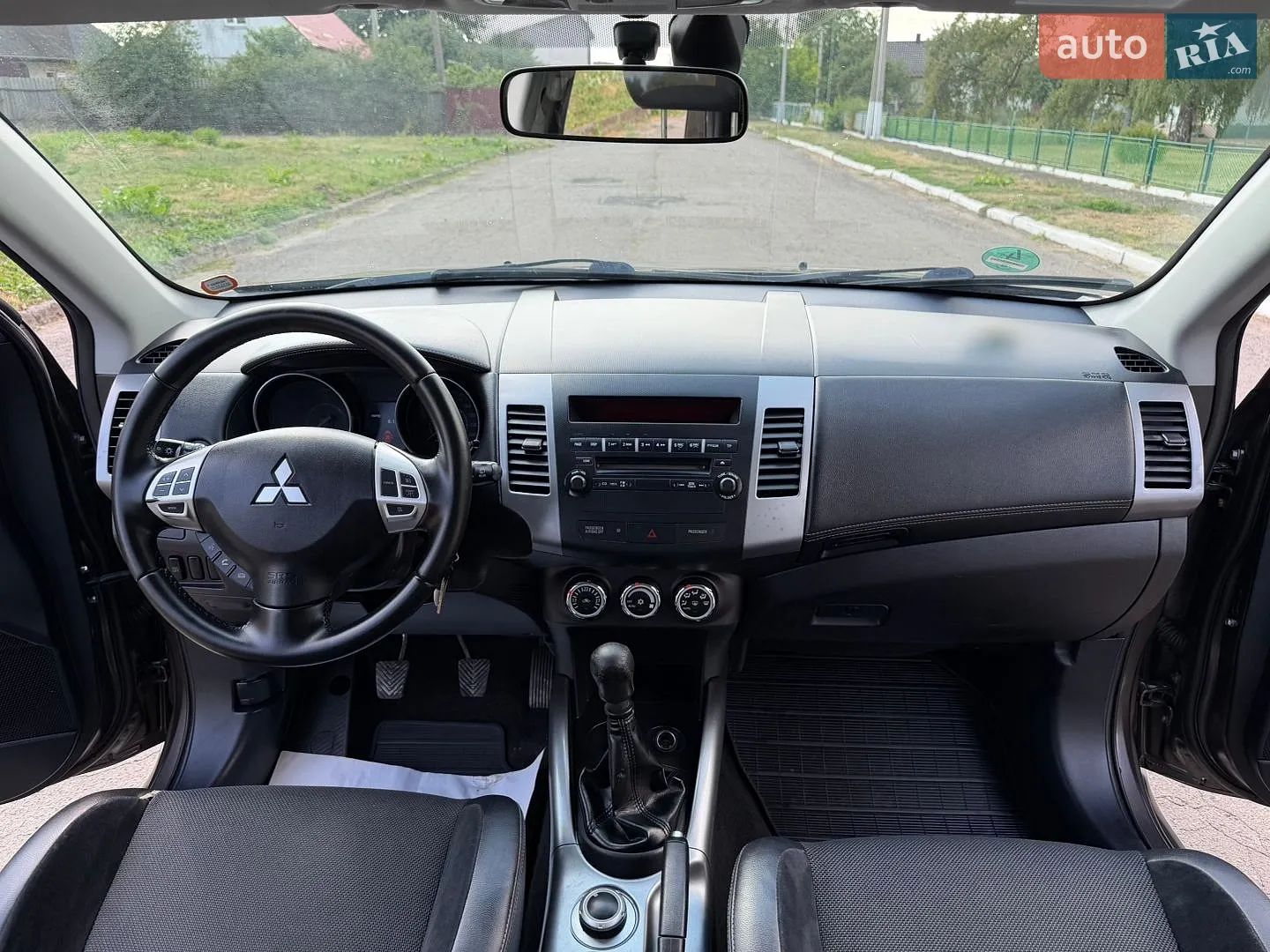 2011 Mitsubishi Outlander - мініатюра 39