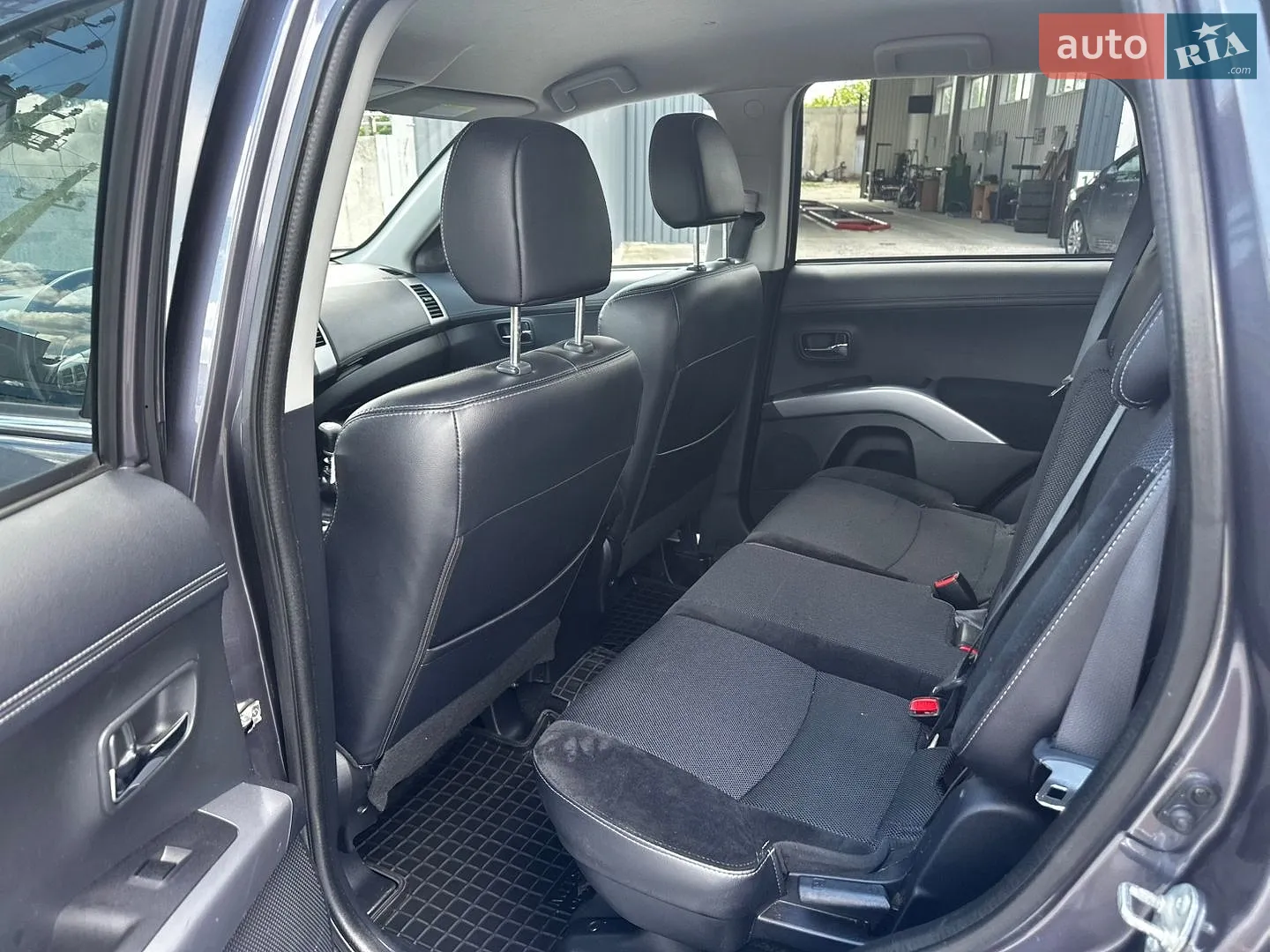2011 Mitsubishi Outlander - мініатюра 21