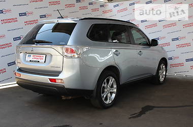 Внедорожник / Кроссовер Mitsubishi Outlander 2012 в Киеве