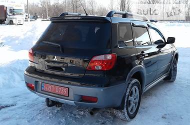 Внедорожник / Кроссовер Mitsubishi Outlander 2005 в Днепре