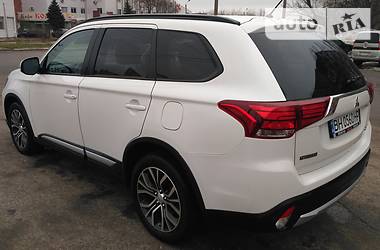 Хетчбек Mitsubishi Outlander 2016 в Одесі