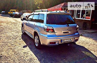 Позашляховик / Кросовер Mitsubishi Outlander 2005 в Іршаві