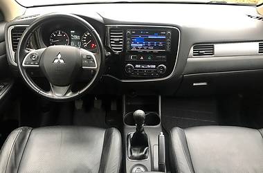 Внедорожник / Кроссовер Mitsubishi Outlander 2013 в Ровно