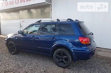 Позашляховик / Кросовер Mitsubishi Outlander 2004 в Миколаєві