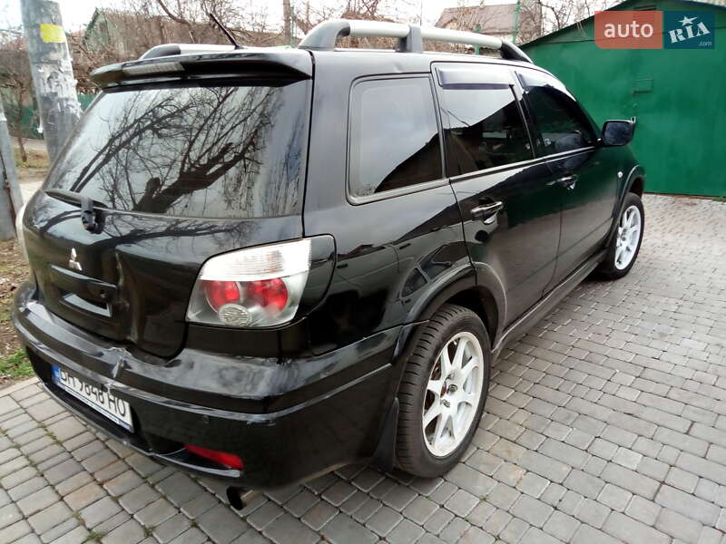 Внедорожник / Кроссовер Mitsubishi Outlander 2005 в Одессе