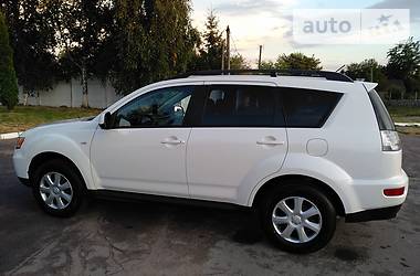 Внедорожник / Кроссовер Mitsubishi Outlander 2012 в Виннице