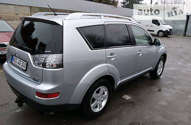 Позашляховик / Кросовер Mitsubishi Outlander 2007 в 