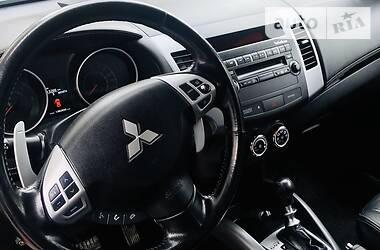 Позашляховик / Кросовер Mitsubishi Outlander 2010 в 