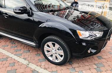 Позашляховик / Кросовер Mitsubishi Outlander 2010 в 