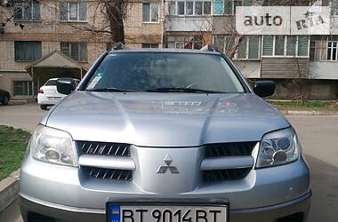 Внедорожник / Кроссовер Mitsubishi Outlander 2005 в Херсоне