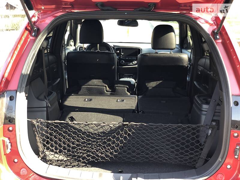 Позашляховик / Кросовер Mitsubishi Outlander 2017 в Києві фото 28 Позашляховик / Кросовер Mitsubishi Outlander 2017 в Києві