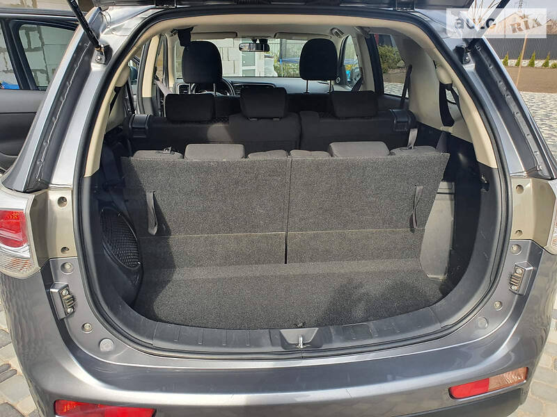 Позашляховик / Кросовер Mitsubishi Outlander 2013 в Кропивницькому